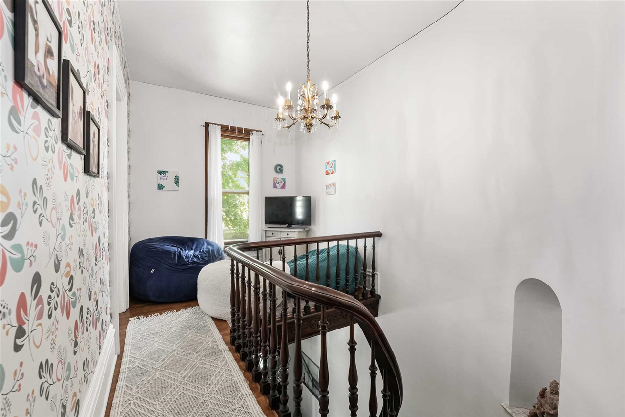 529 Fountain Street, Grand Rapids, MI, 49503-3421