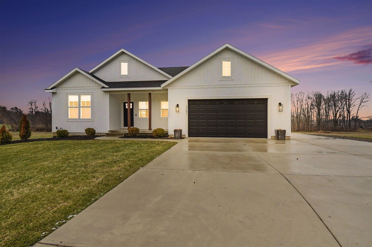 Homes for sale in Wayland, MI | 3382 13th St, Wayland, MI 49348 | MLS# 70520522