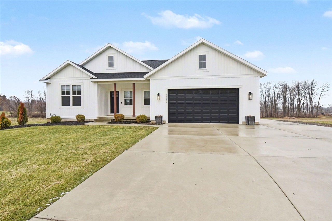 Homes for sale in Wayland, MI | 3382 13th St, Wayland, MI 49348 | MLS# 70520522