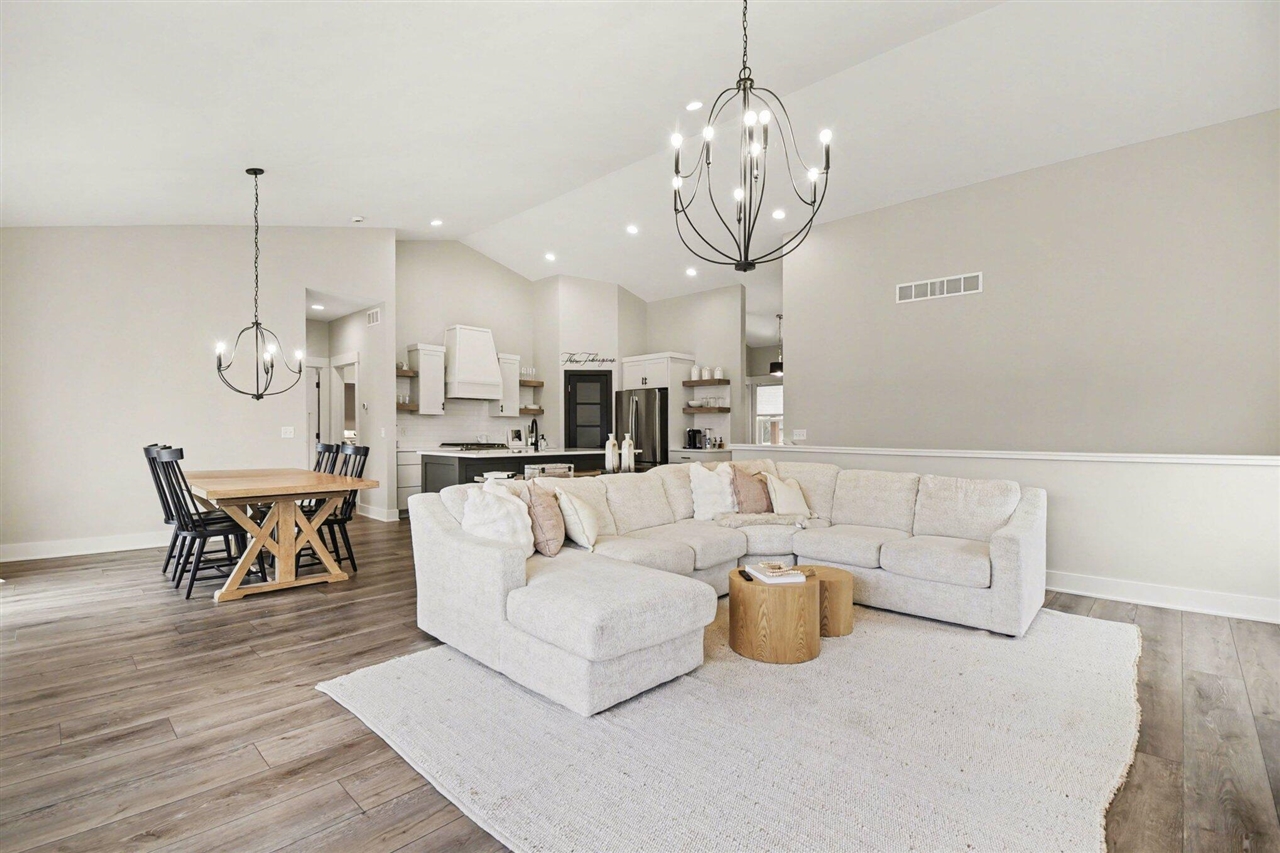 Homes for sale in Wayland, MI | 3382 13Th St, Wayland, MI 49348 | MLS# 70520522