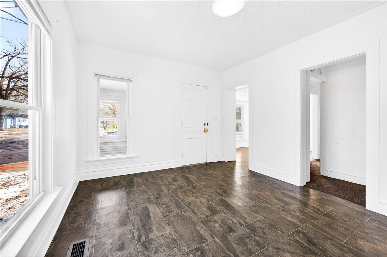 3201 6th Street, Muskegon, MI, 49444-2845