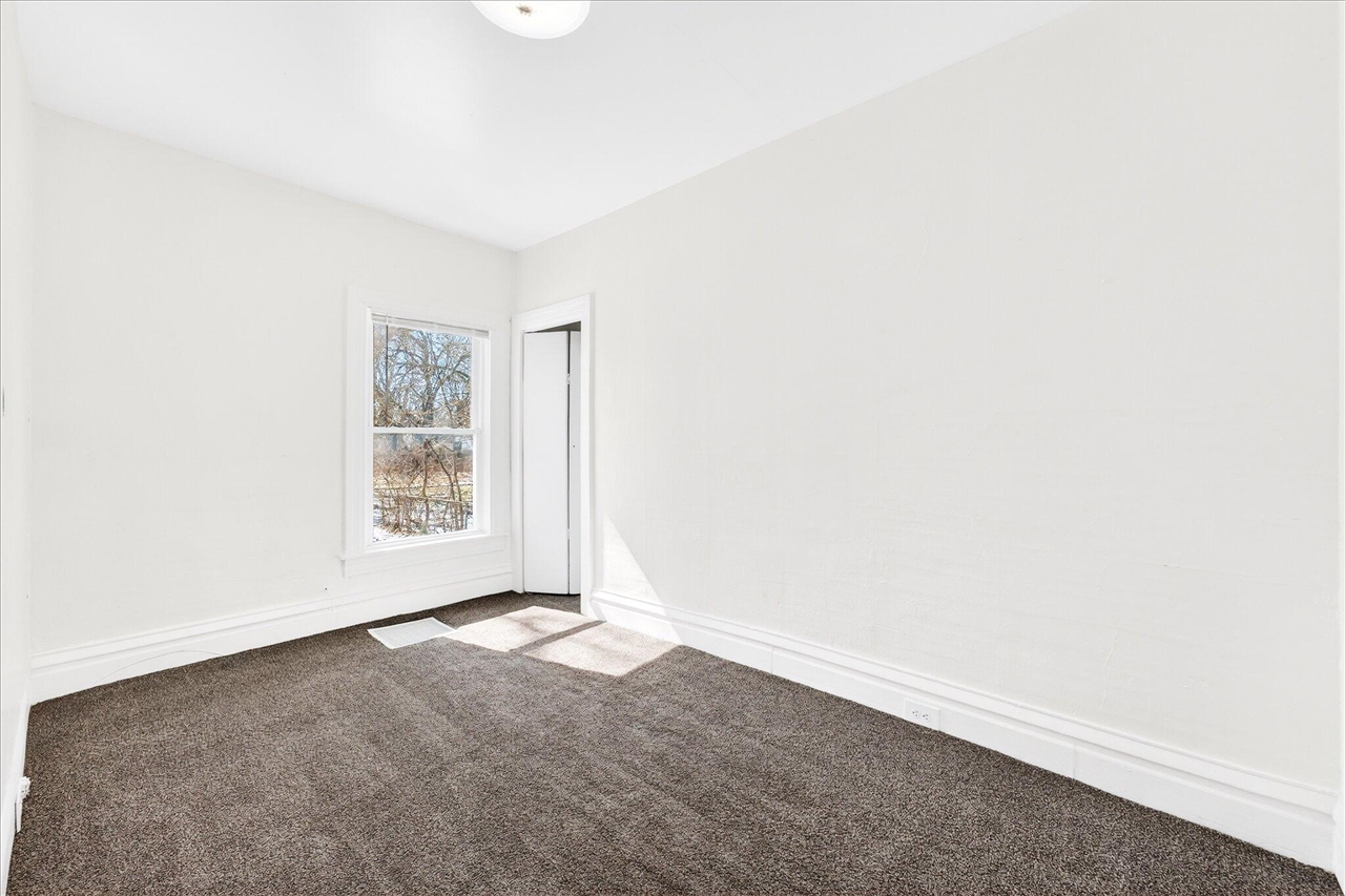 3201 6th Street, Muskegon, MI, 49444-2845