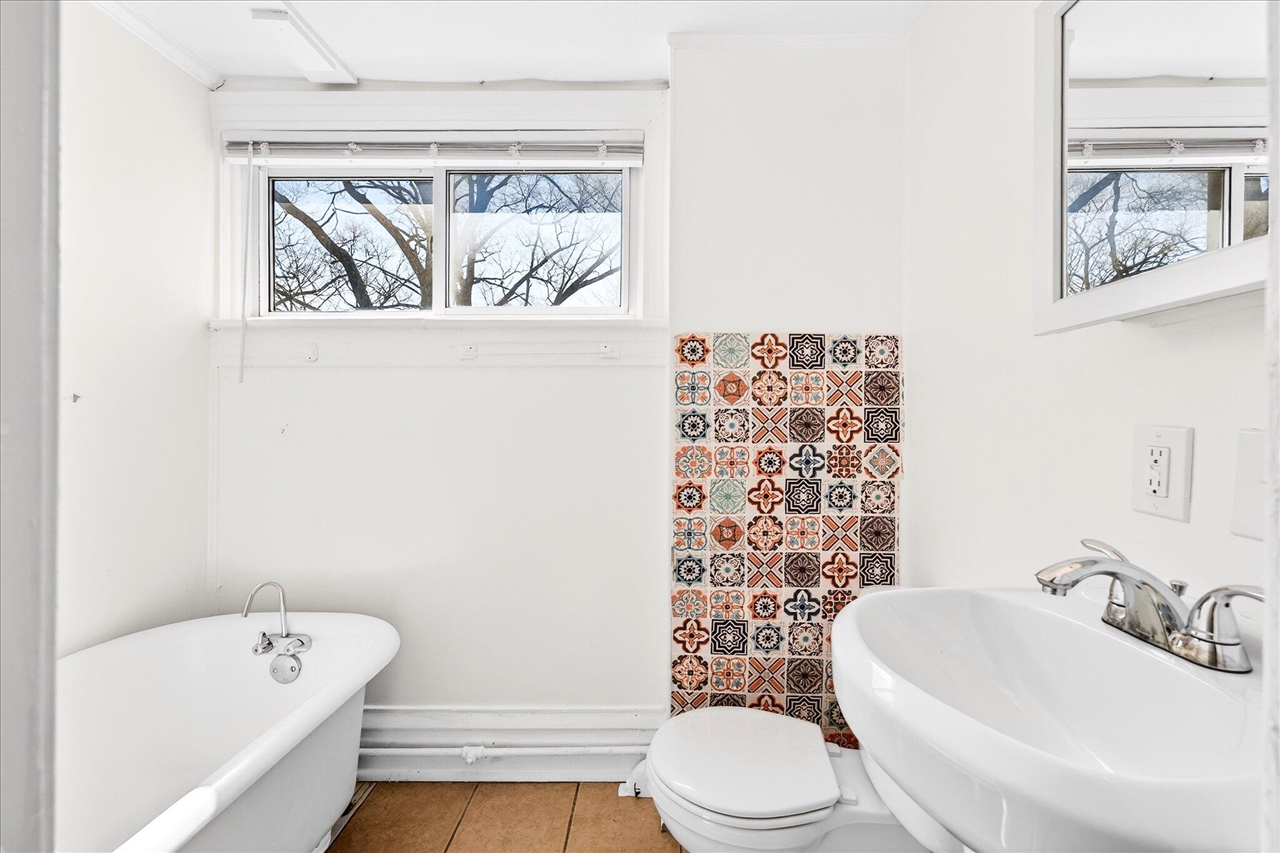 3201 6th Street, Muskegon, MI, 49444-2845