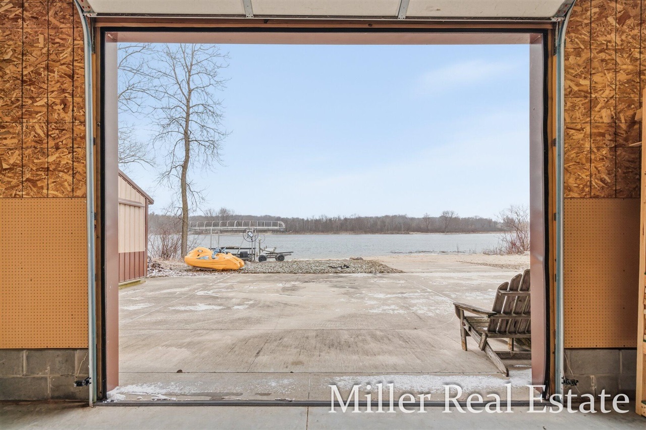 153 Sunset Drive, Dowling, MI, 49050