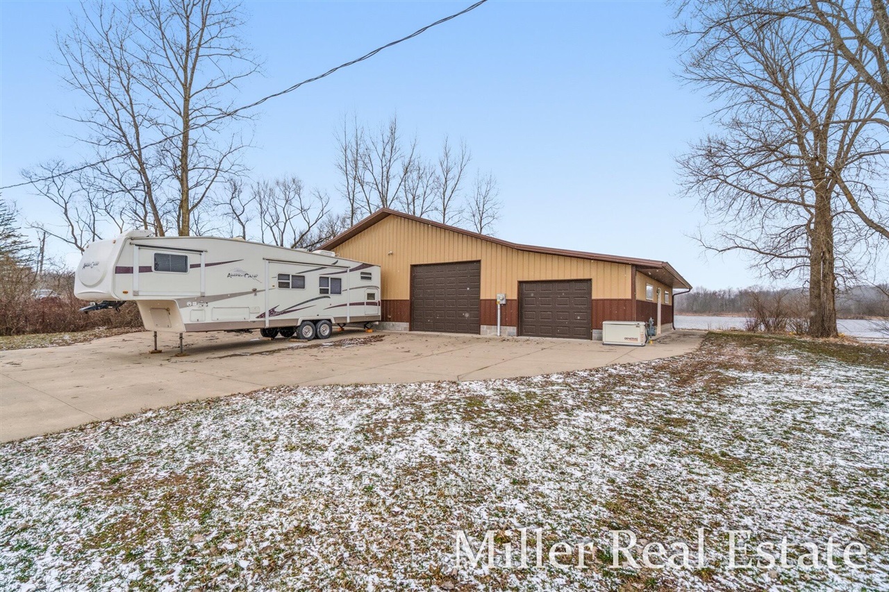 153 Sunset Drive, Dowling, MI, 49050