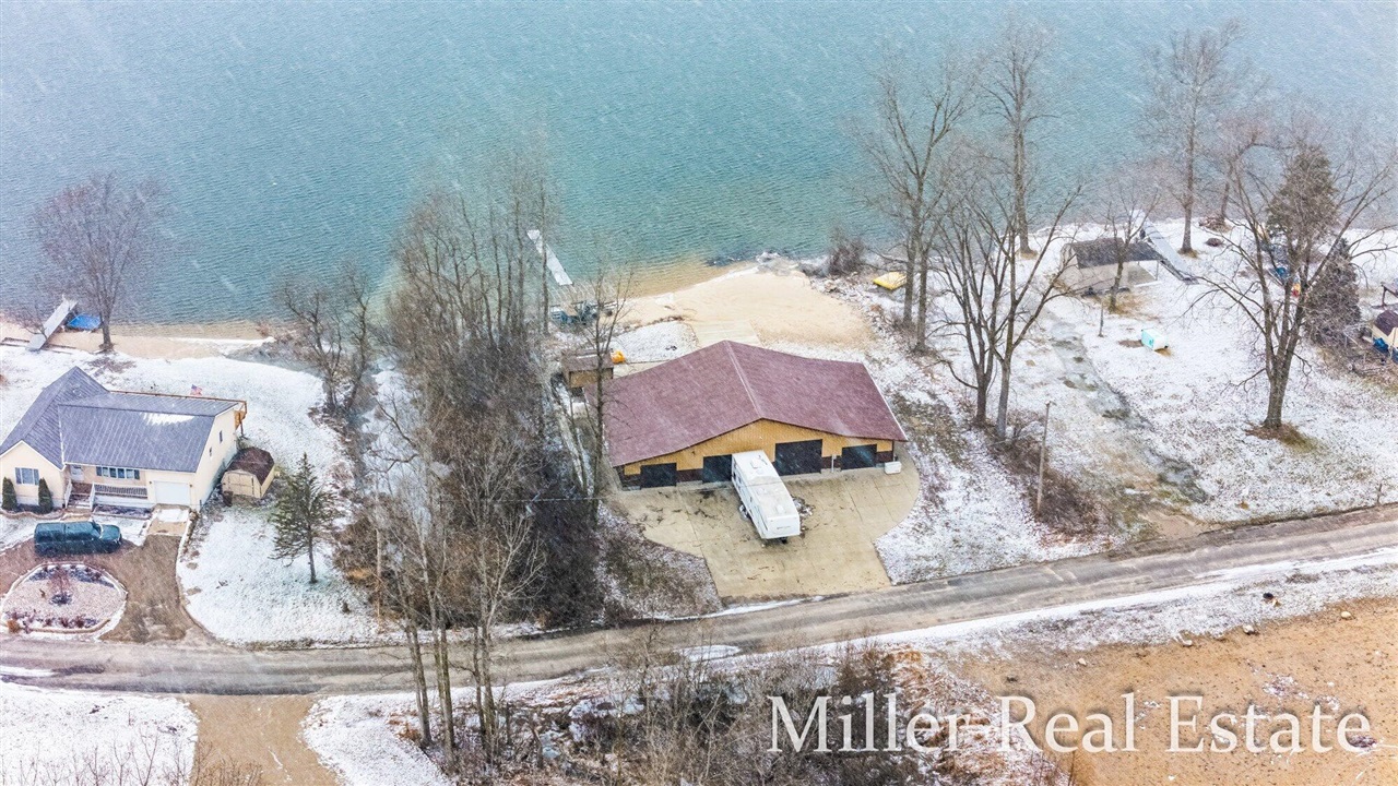 153 Sunset Drive, Dowling, MI, 49050