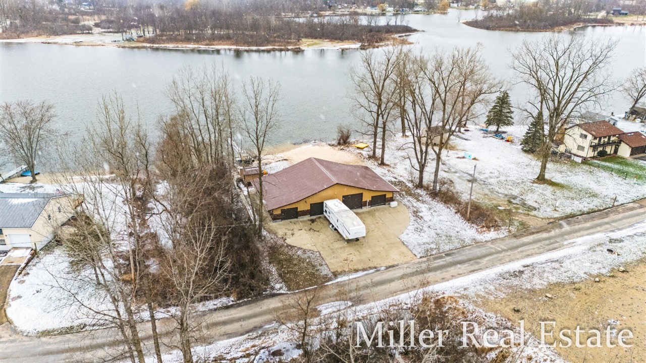153 Sunset Drive, Dowling, MI, 49050