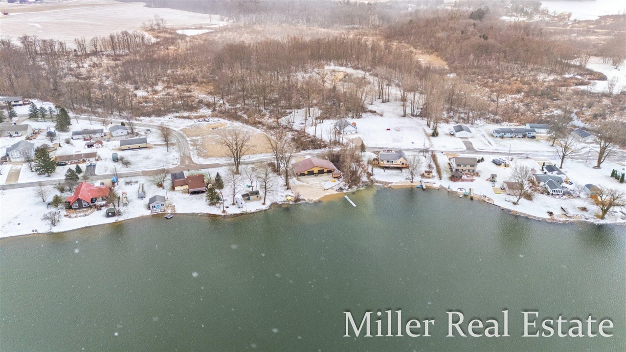 153 Sunset Drive, Dowling, MI, 49050