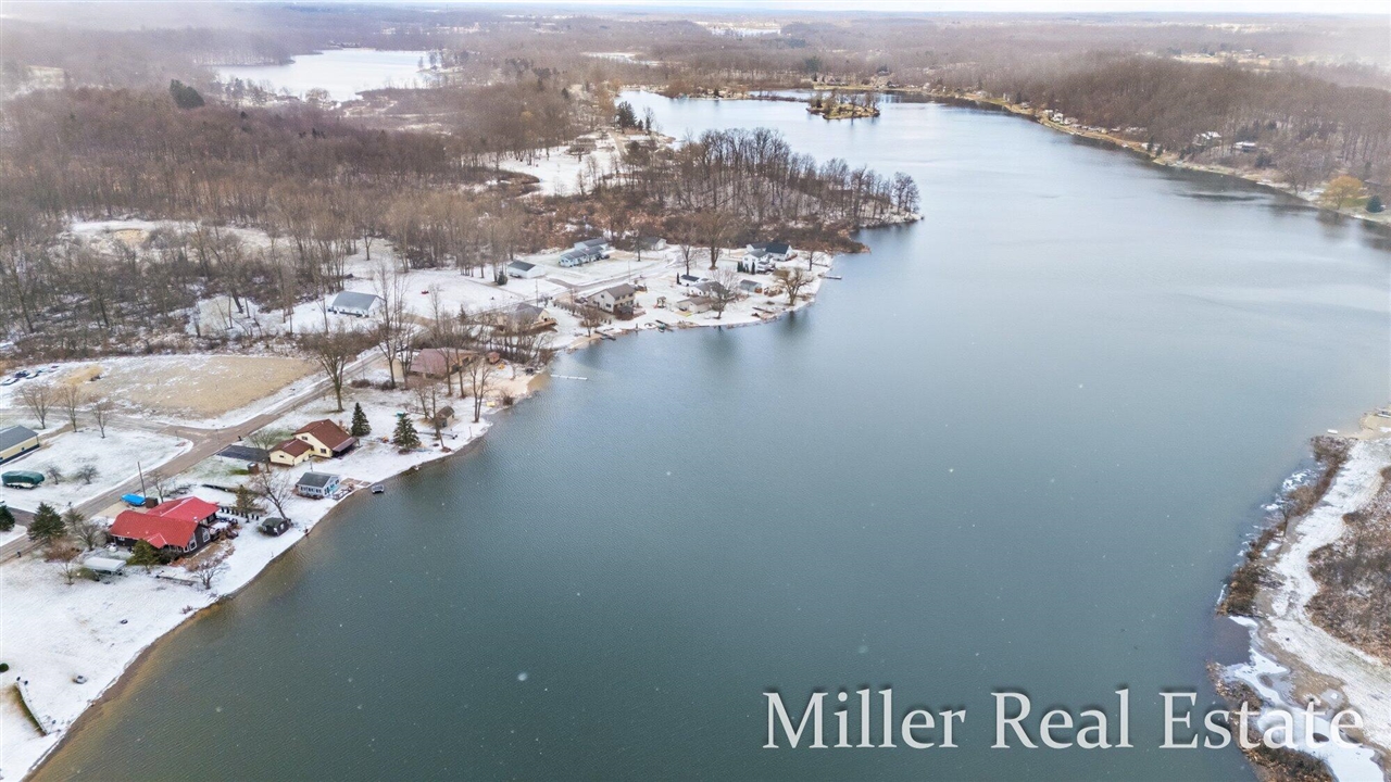 153 Sunset Drive, Dowling, MI, 49050