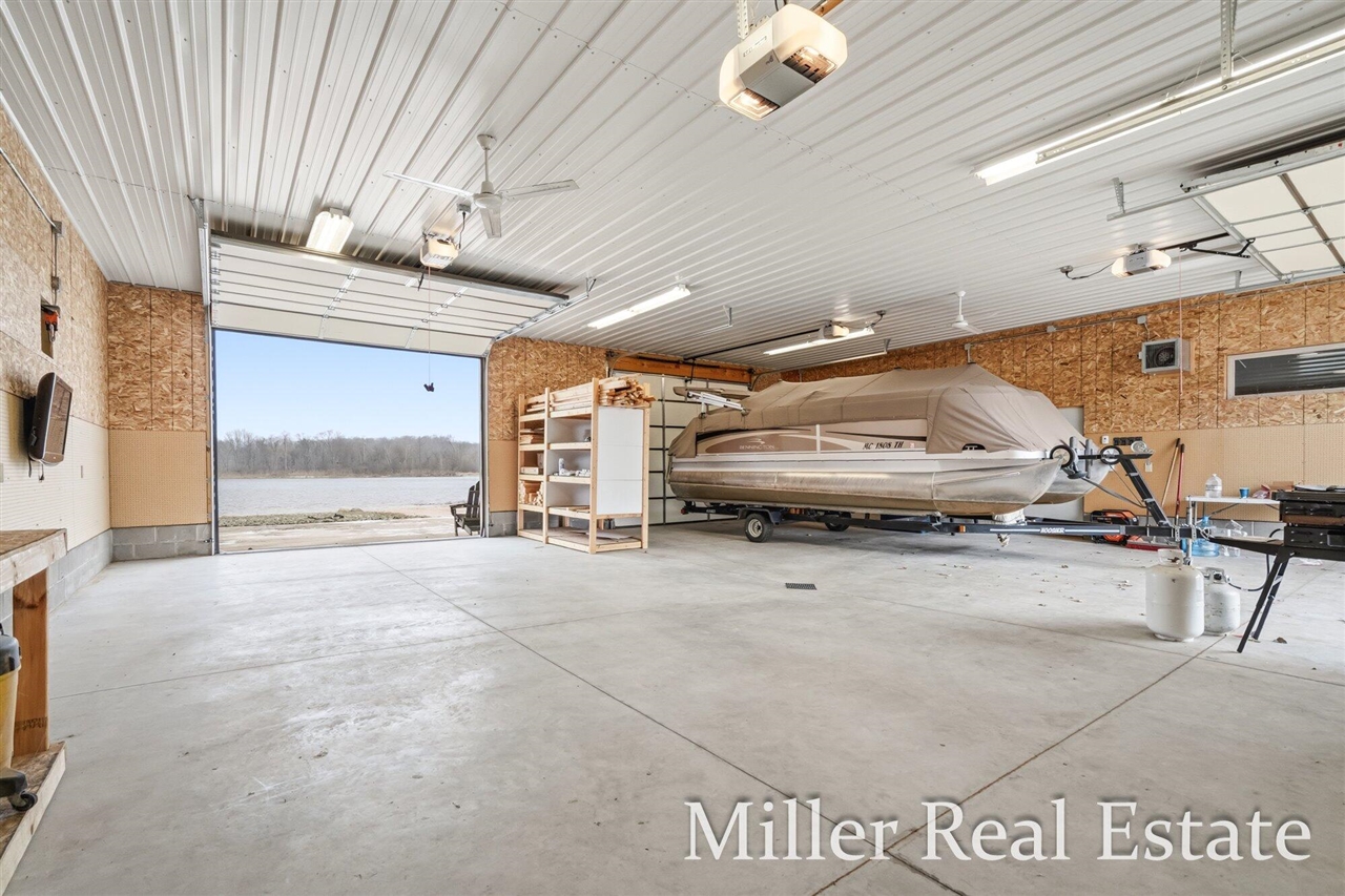 153 Sunset Drive, Dowling, MI, 49050