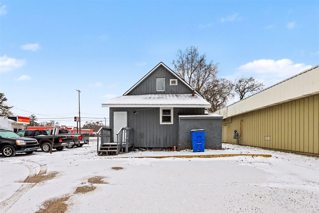 1259 E Apple Avenue, Muskegon, MI, 49442-3745