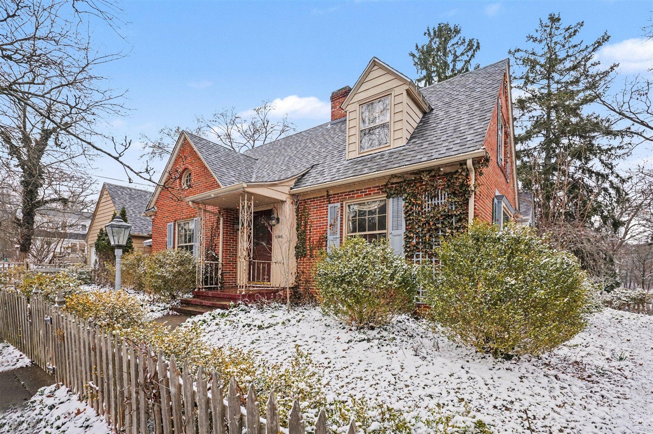 2006 Centeridge Road, Kalamazoo, MI, 49008-1747