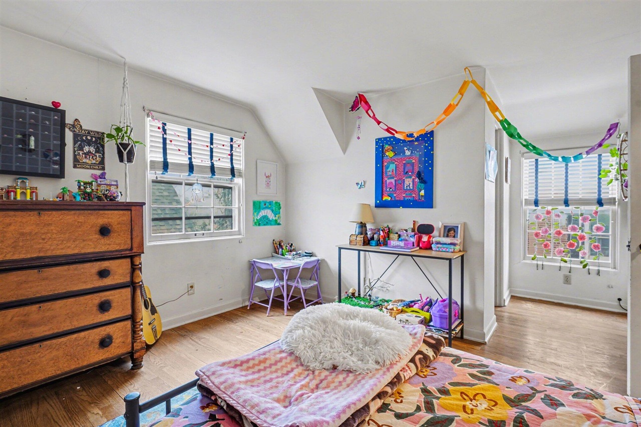 2006 Centeridge Road, Kalamazoo, MI, 49008-1747