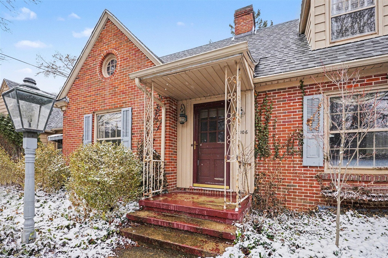 2006 Centeridge Road, Kalamazoo, MI, 49008-1747