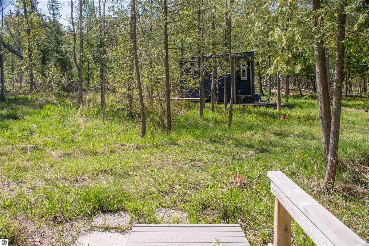 1436 Vanderlip Road, Traverse City, MI, 49686-8497