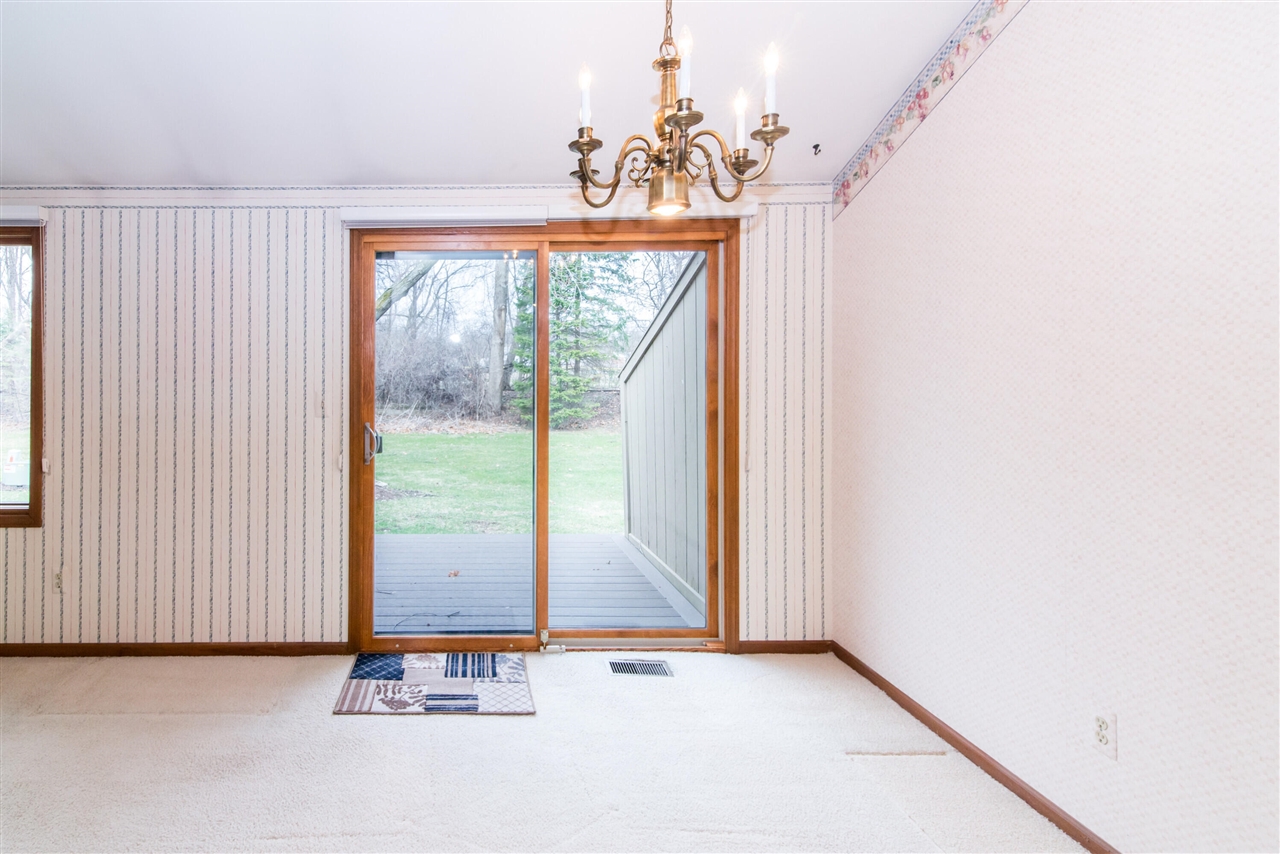 527 Park Place, Saline, MI, 48176-1264