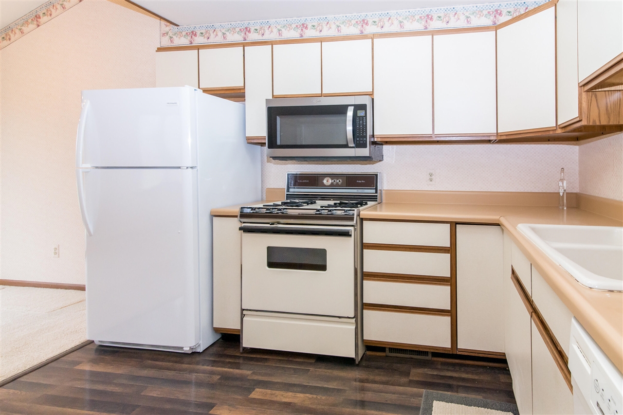 527 Park Place, Saline, MI, 48176-1264