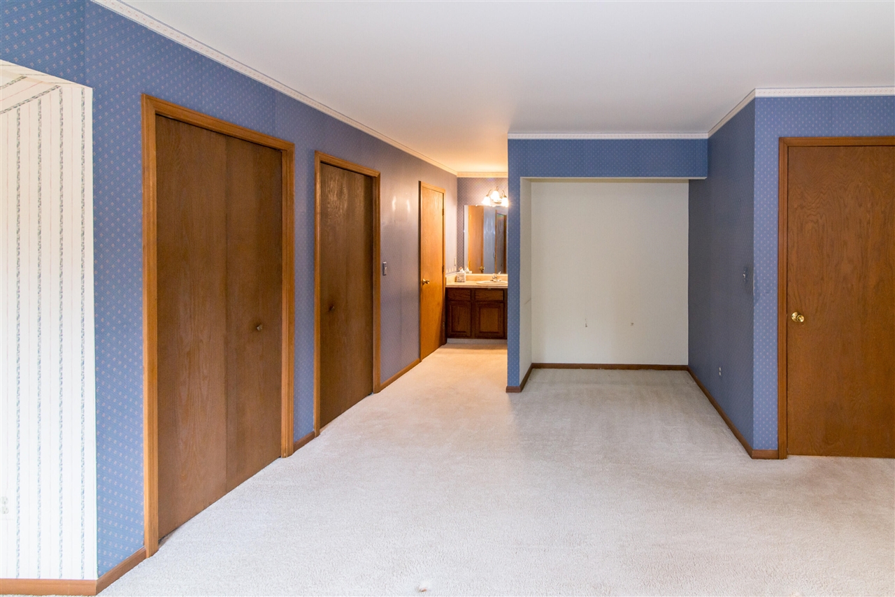 527 Park Place, Saline, MI, 48176-1264