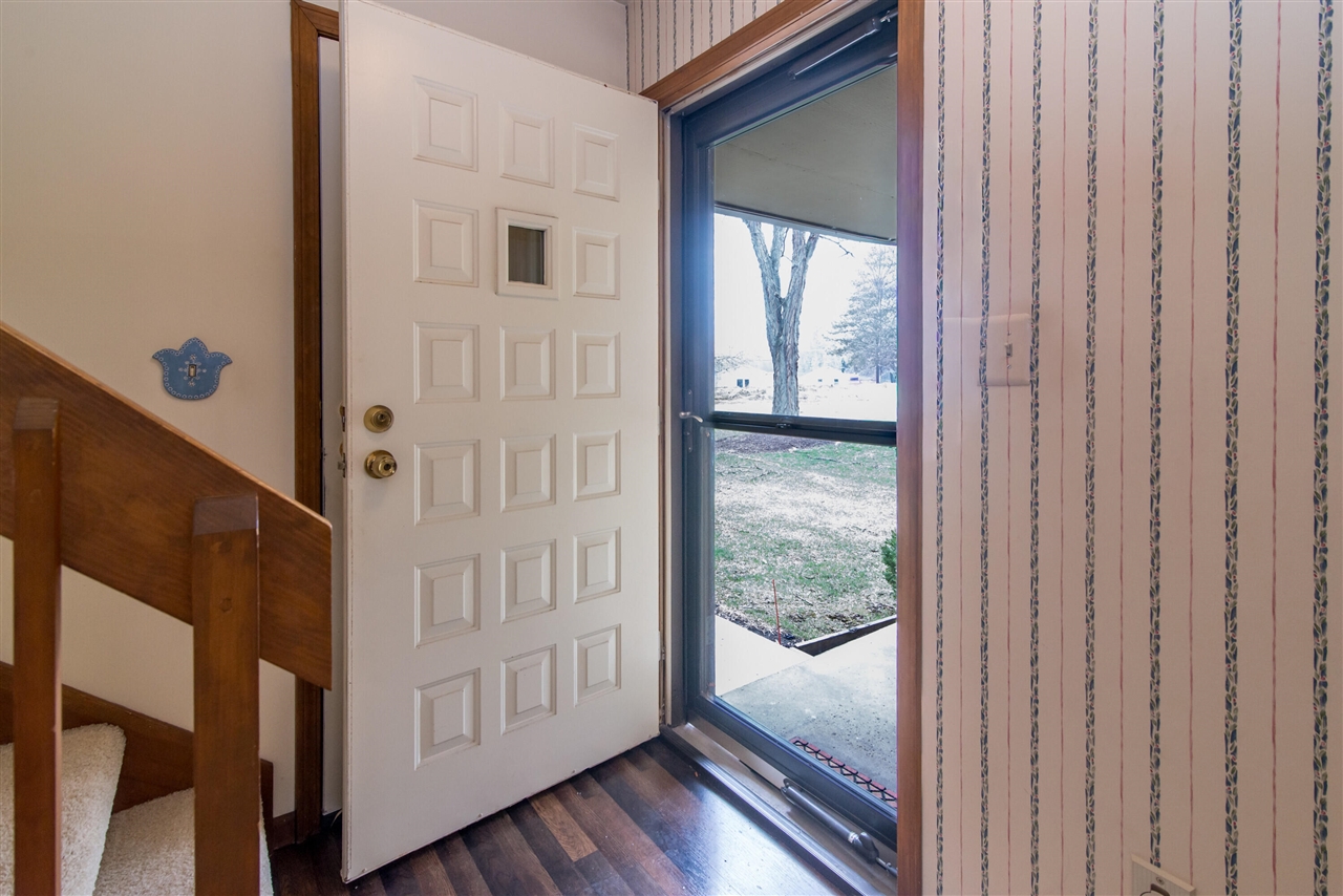 527 Park Place, Saline, MI, 48176-1264