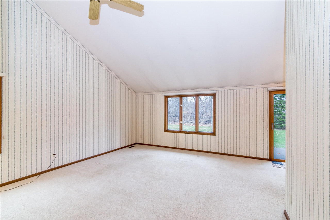 527 Park Place, Saline, MI, 48176-1264