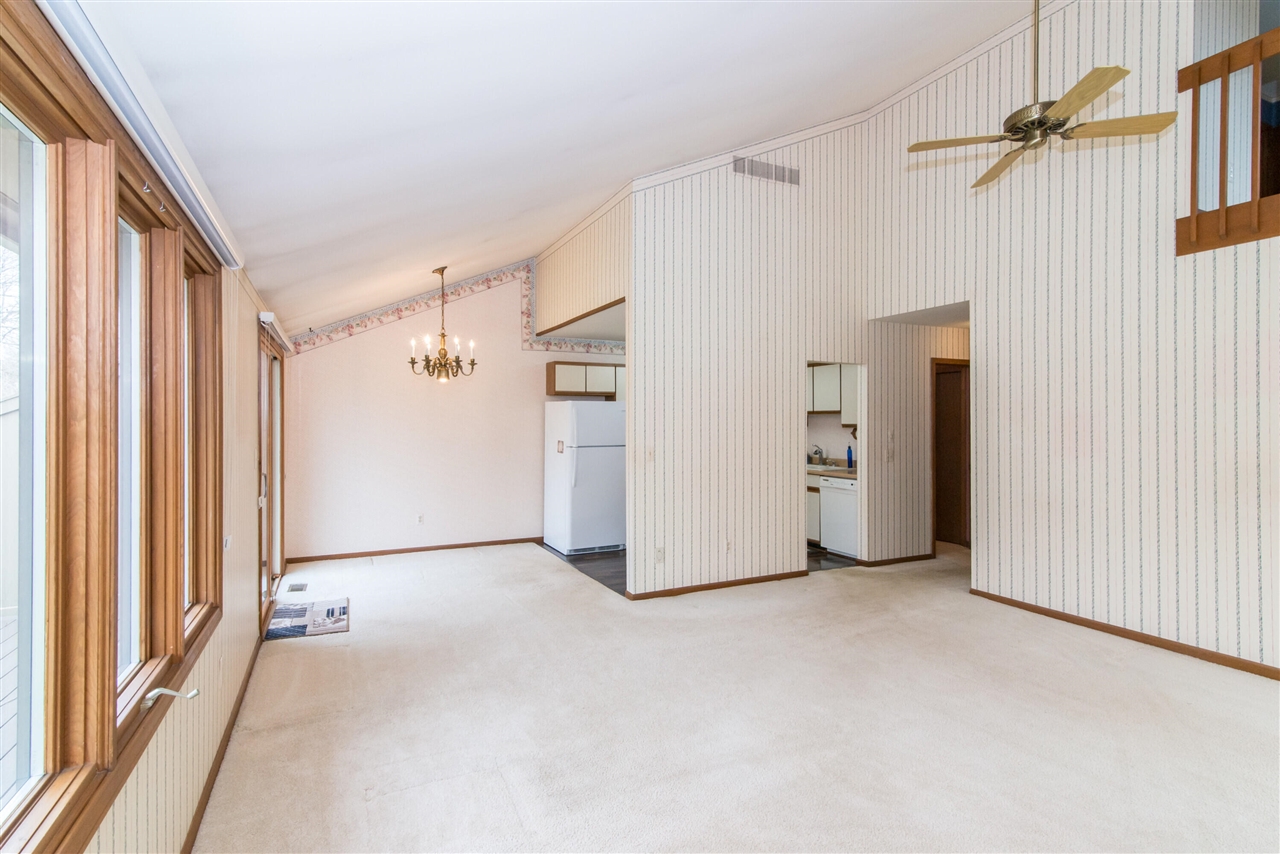 527 Park Place, Saline, MI, 48176-1264