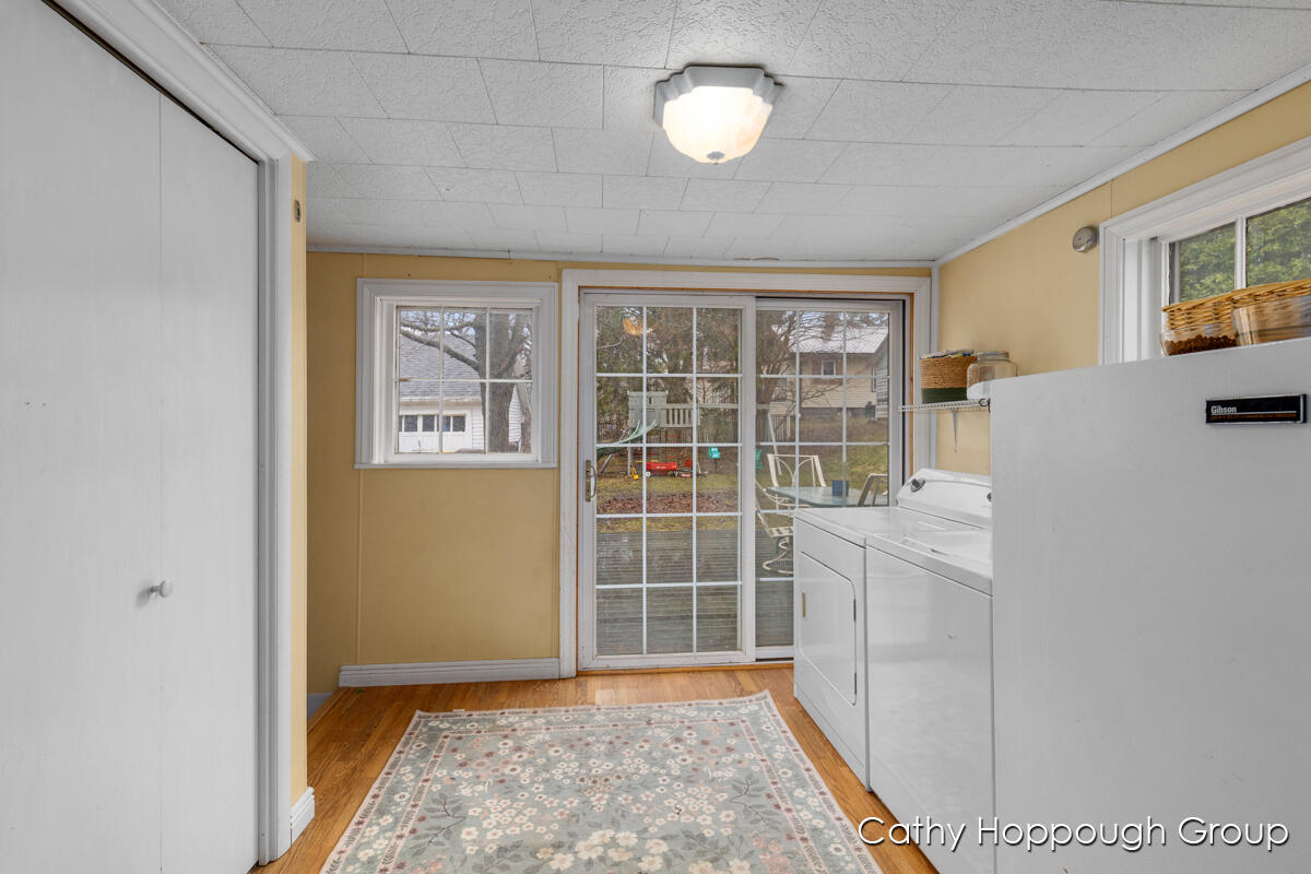 442 E Jones Street, Ionia, MI, 48846-1312