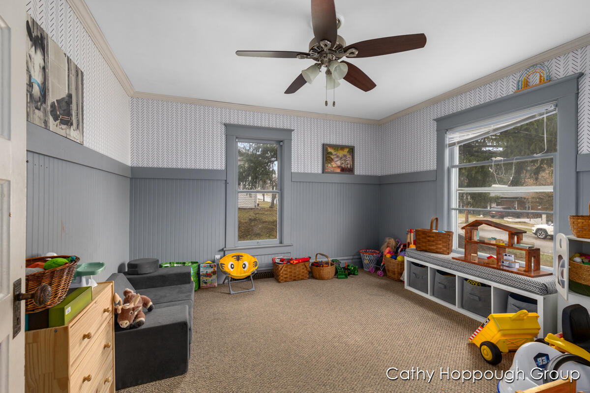 442 E Jones Street, Ionia, MI, 48846-1312