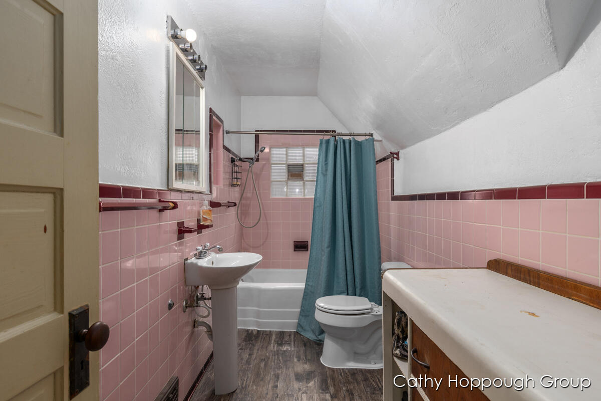 442 E Jones Street, Ionia, MI, 48846-1312