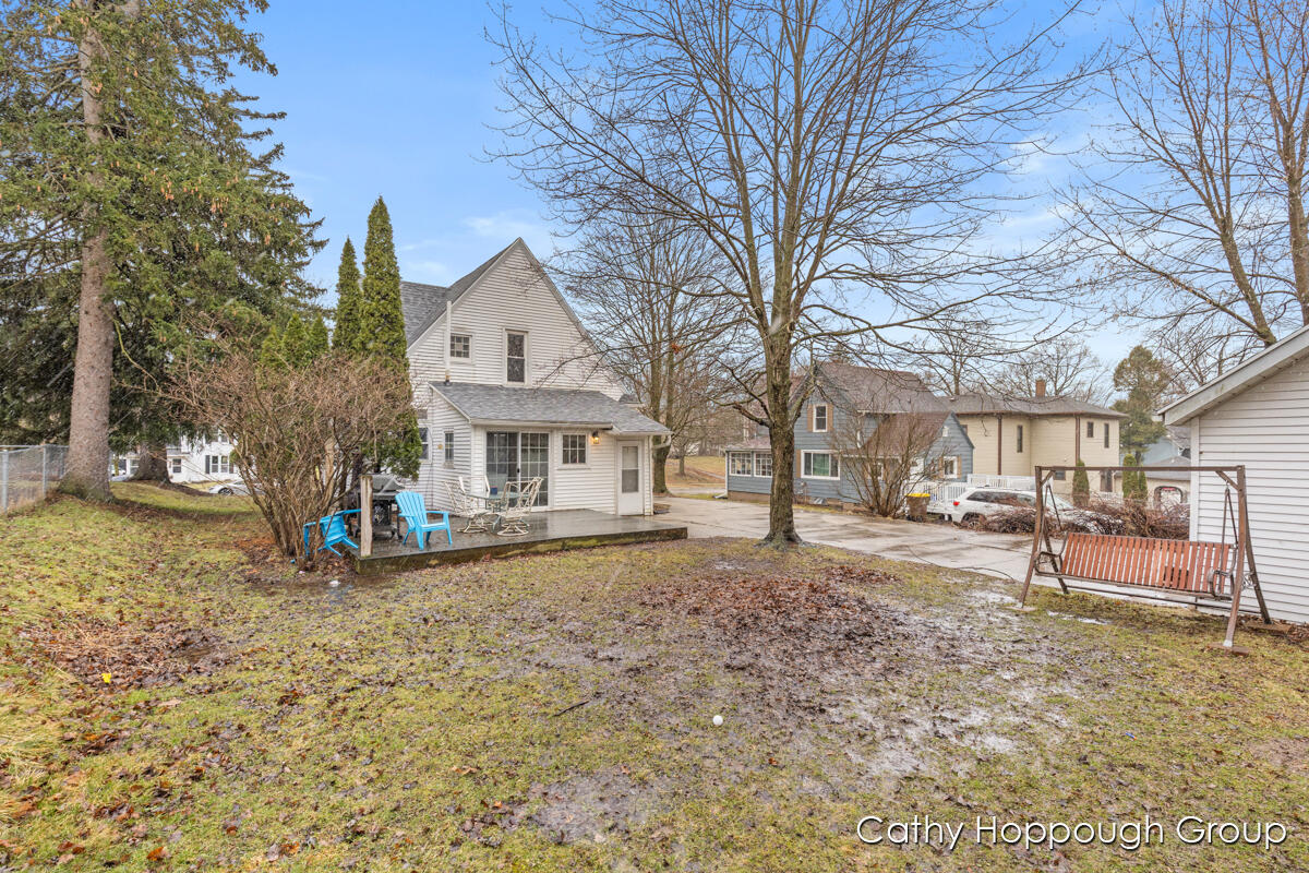 442 E Jones Street, Ionia, MI, 48846-1312