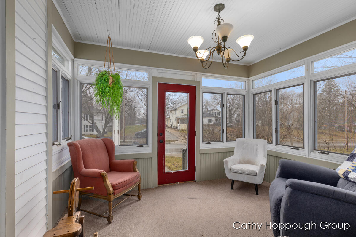 442 E Jones Street, Ionia, MI, 48846-1312