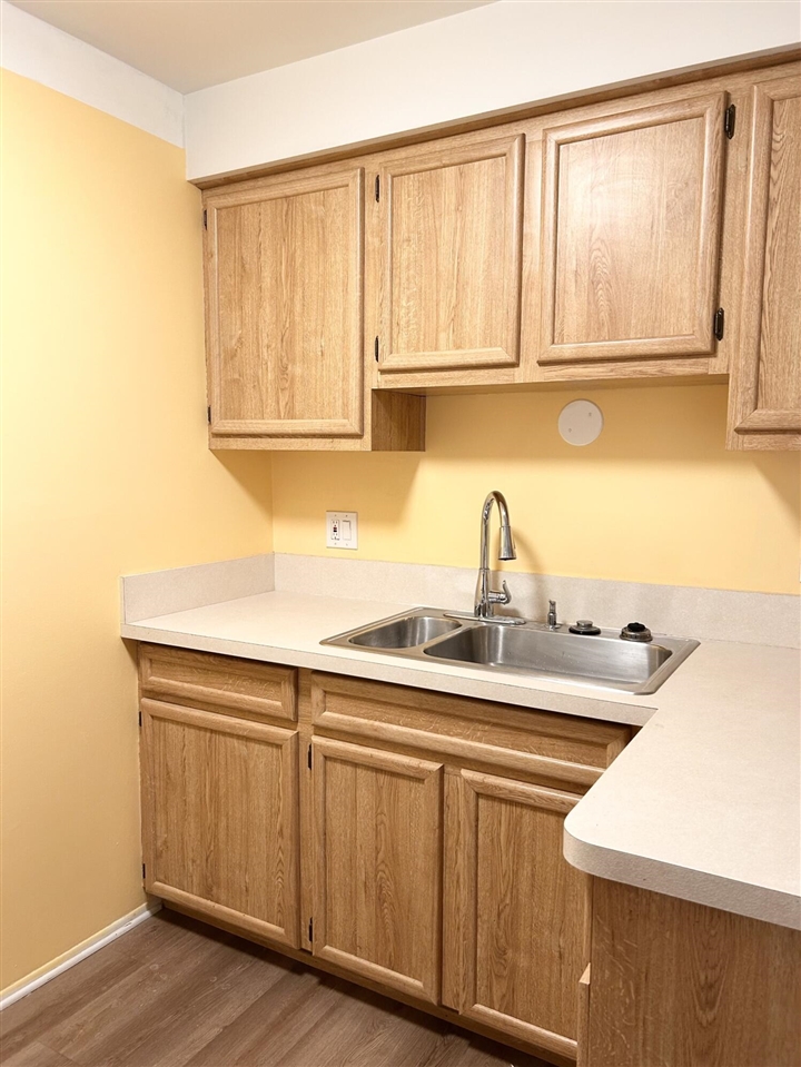 22039 E 11 Mile Road UNIT&nbsp;20, Saint Clair Shores, MI, 48081-1658