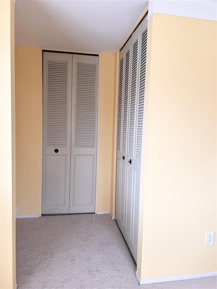 22039 E 11 Mile Road UNIT&nbsp;20, Saint Clair Shores, MI, 48081-1658