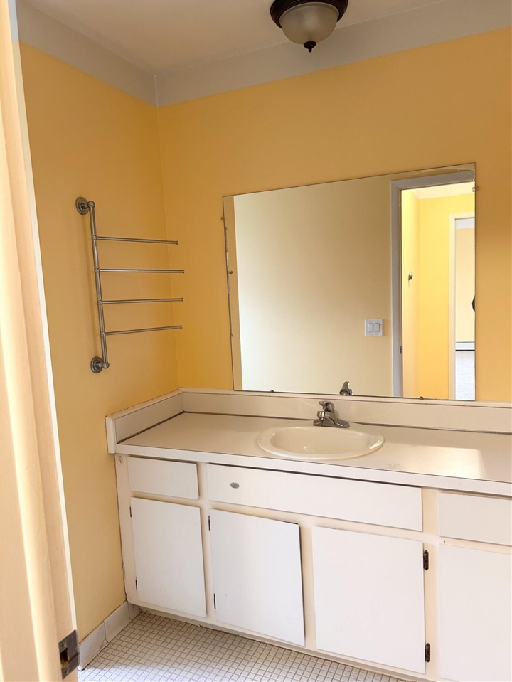 22039 E 11 Mile Road UNIT&nbsp;20, Saint Clair Shores, MI, 48081-1658