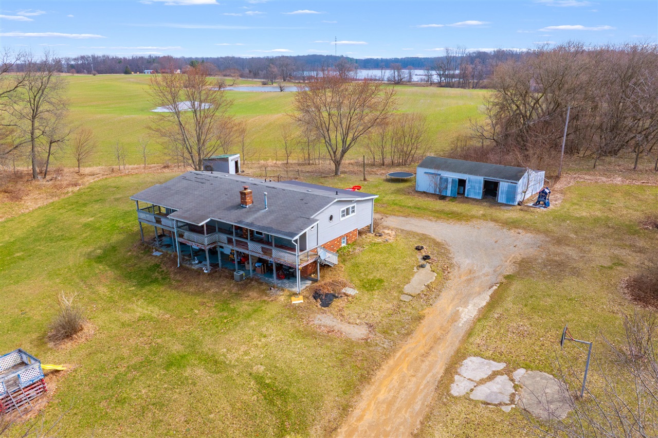 Homes for sale in Delton, MI | 11861 Floria Rd, Delton, MI 49046 | MLS# 70520594