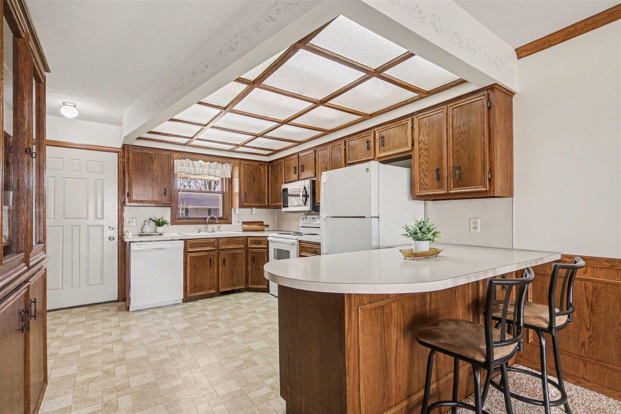 1853 Elizabeth Lane, Jenison, MI, 49428-7727