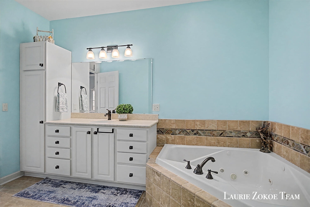 1062 Kensington Street, Grand Rapids, MI, 49534-2179