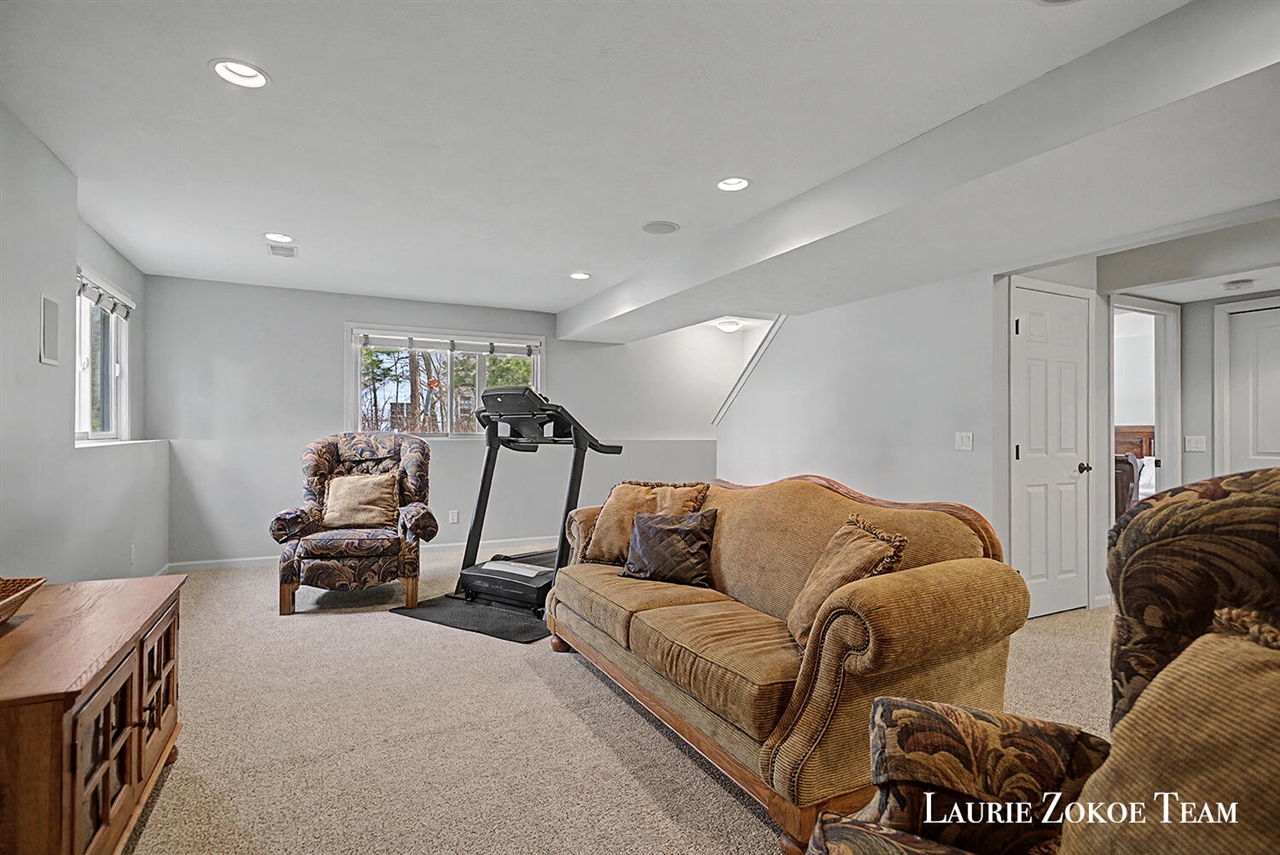 1062 Kensington Street, Grand Rapids, MI, 49534-2179