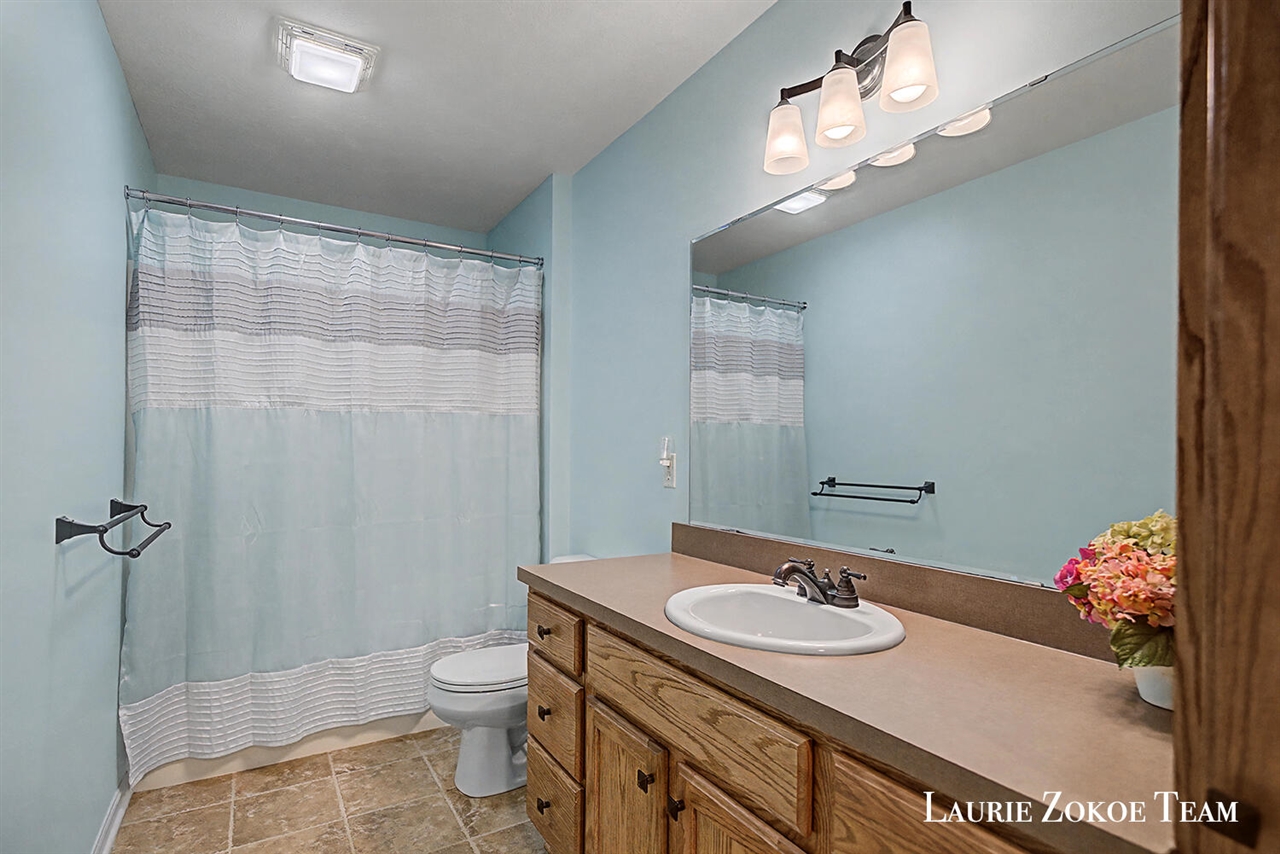 1062 Kensington Street, Grand Rapids, MI, 49534-2179