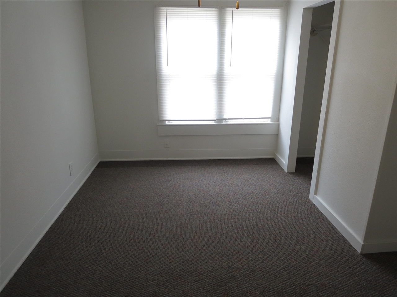 1315 Jackson Street, Kalamazoo, MI, 49001-3109