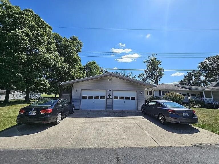 147 Dons Drive, Quincy, MI, 49082-8538