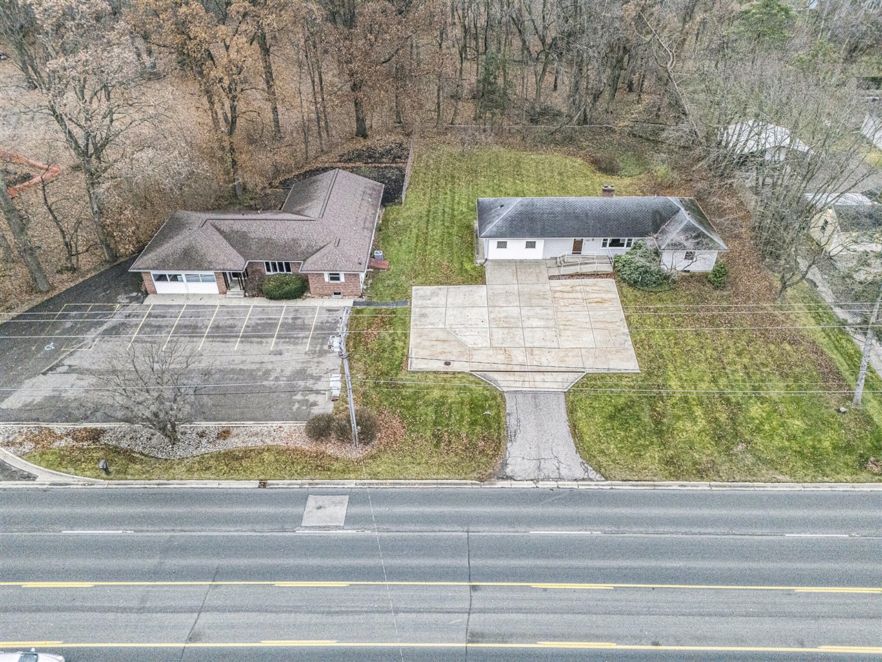 6281 Stadium Drive, Kalamazoo, MI, 49009-2011