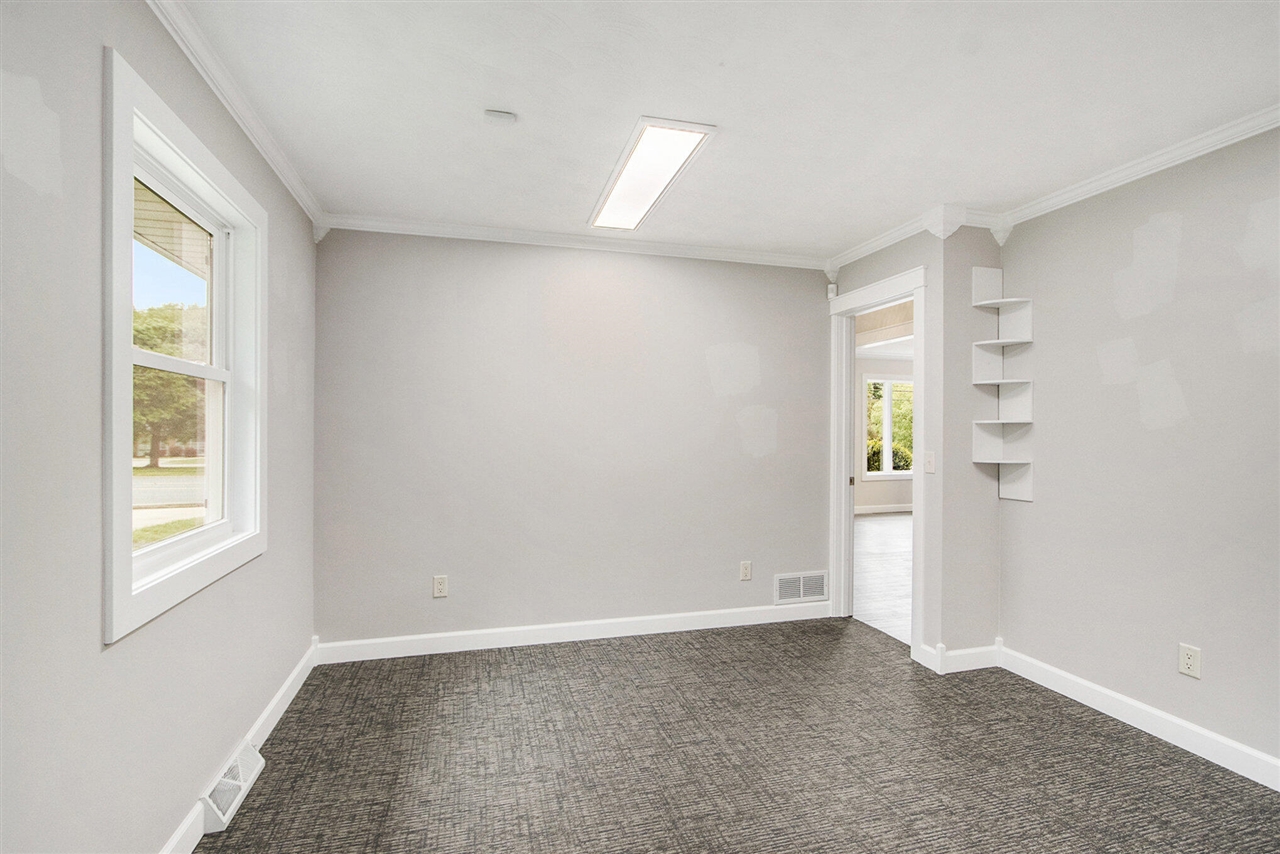 6281 Stadium Drive, Kalamazoo, MI, 49009-2011