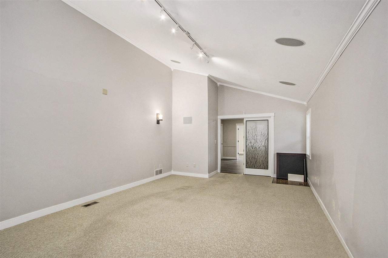 6281 Stadium Drive, Kalamazoo, MI, 49009-2011