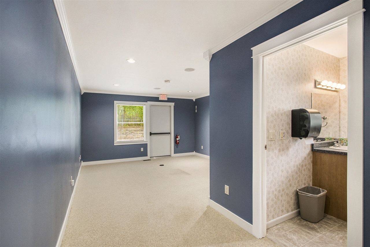 6281 Stadium Drive, Kalamazoo, MI, 49009-2011