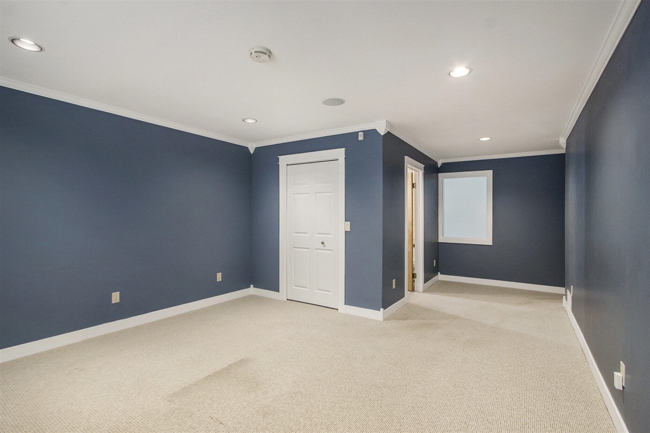 6281 Stadium Drive, Kalamazoo, MI, 49009-2011