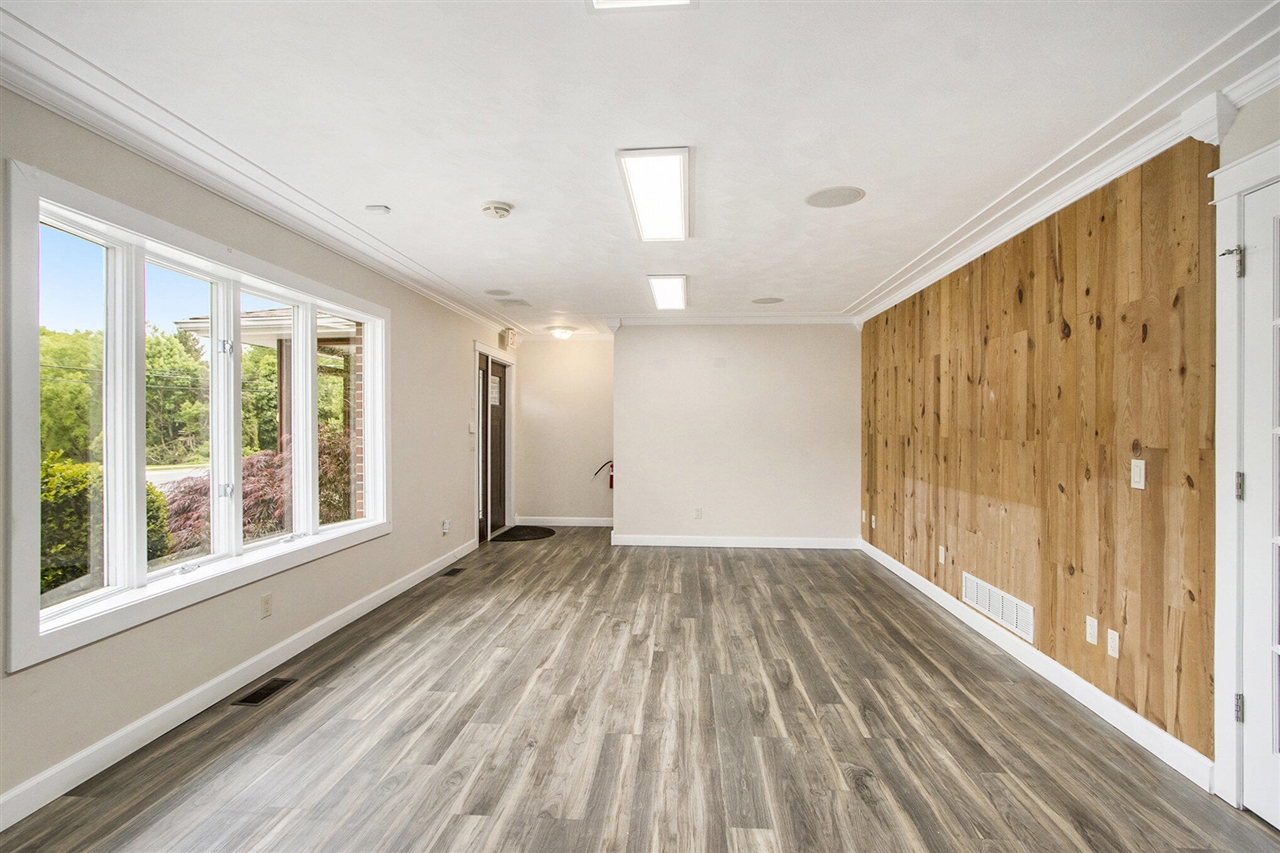 6281 Stadium Drive, Kalamazoo, MI, 49009-2011