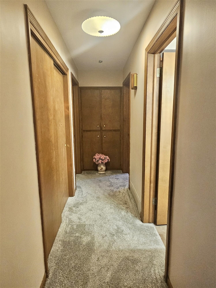 2902 Lincoln Avenue, Saint Joseph, MI, 49085