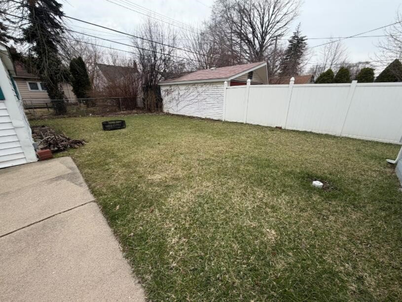 19984 Elkhart Street, Harper Woods, MI, 48225-2234