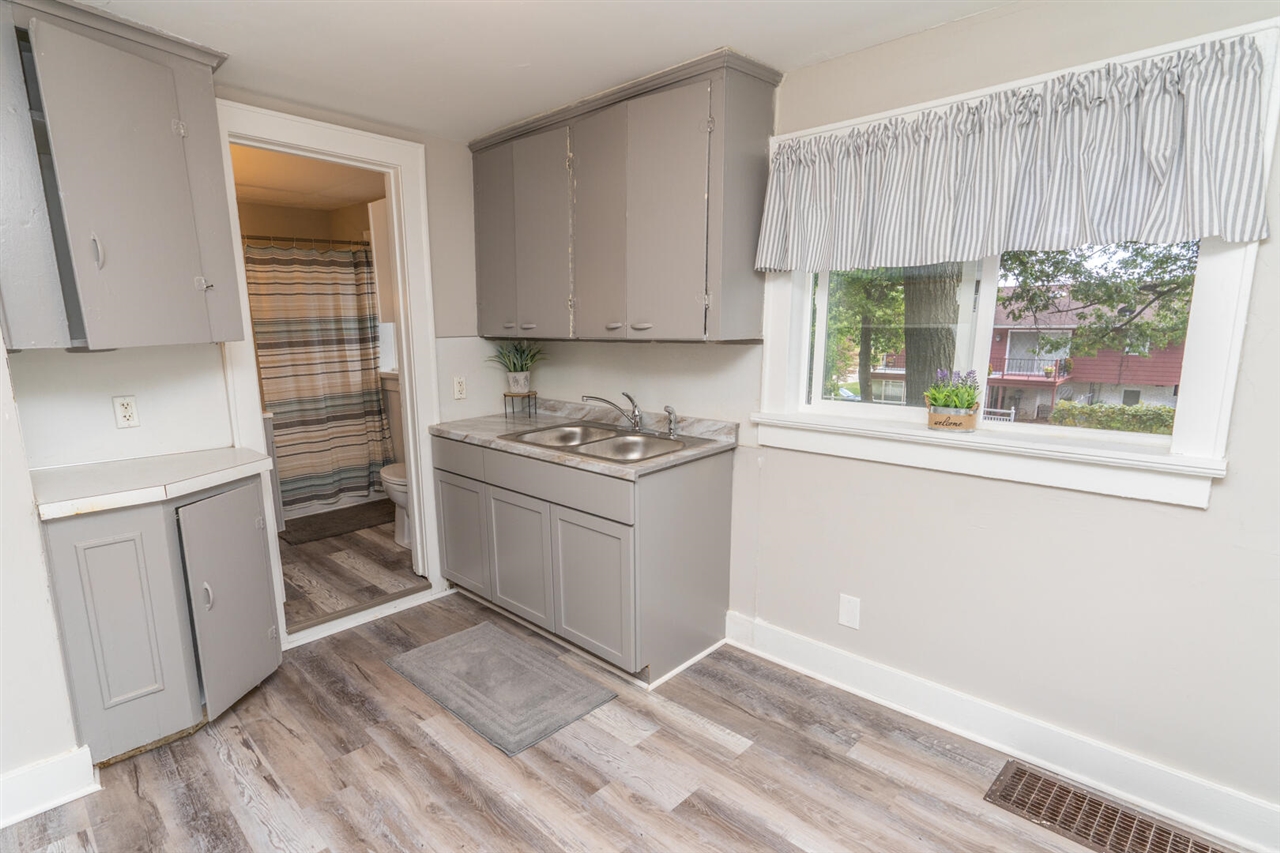 167 E Lincoln Avenue, Muskegon Heights, MI, 49444-3018