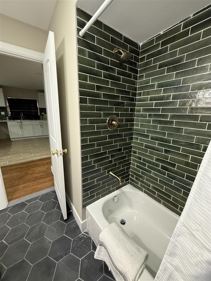 16540 Marlowe Street, Detroit, MI, 48235-4040